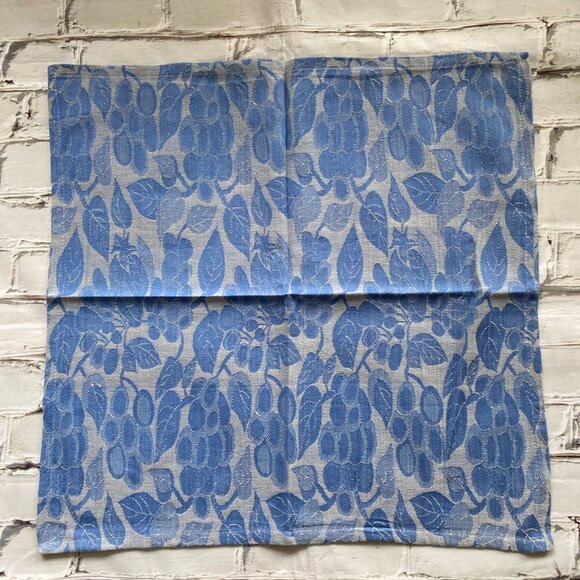 Set of 8 Light Blue 100% Cotton Napkins With Grape Design - Picture 2 of 4